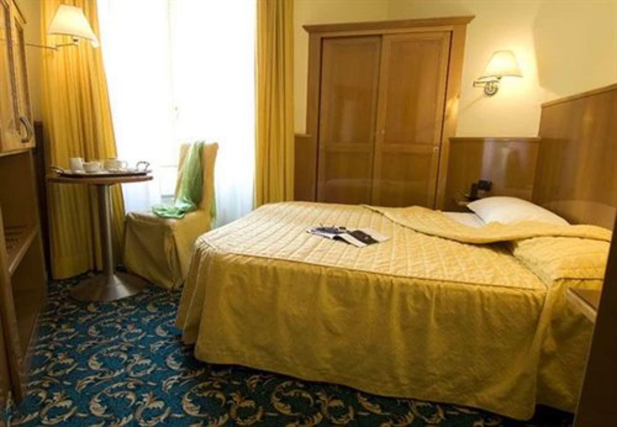 Hotel Cinque Giornate Milano Eksteriør billede