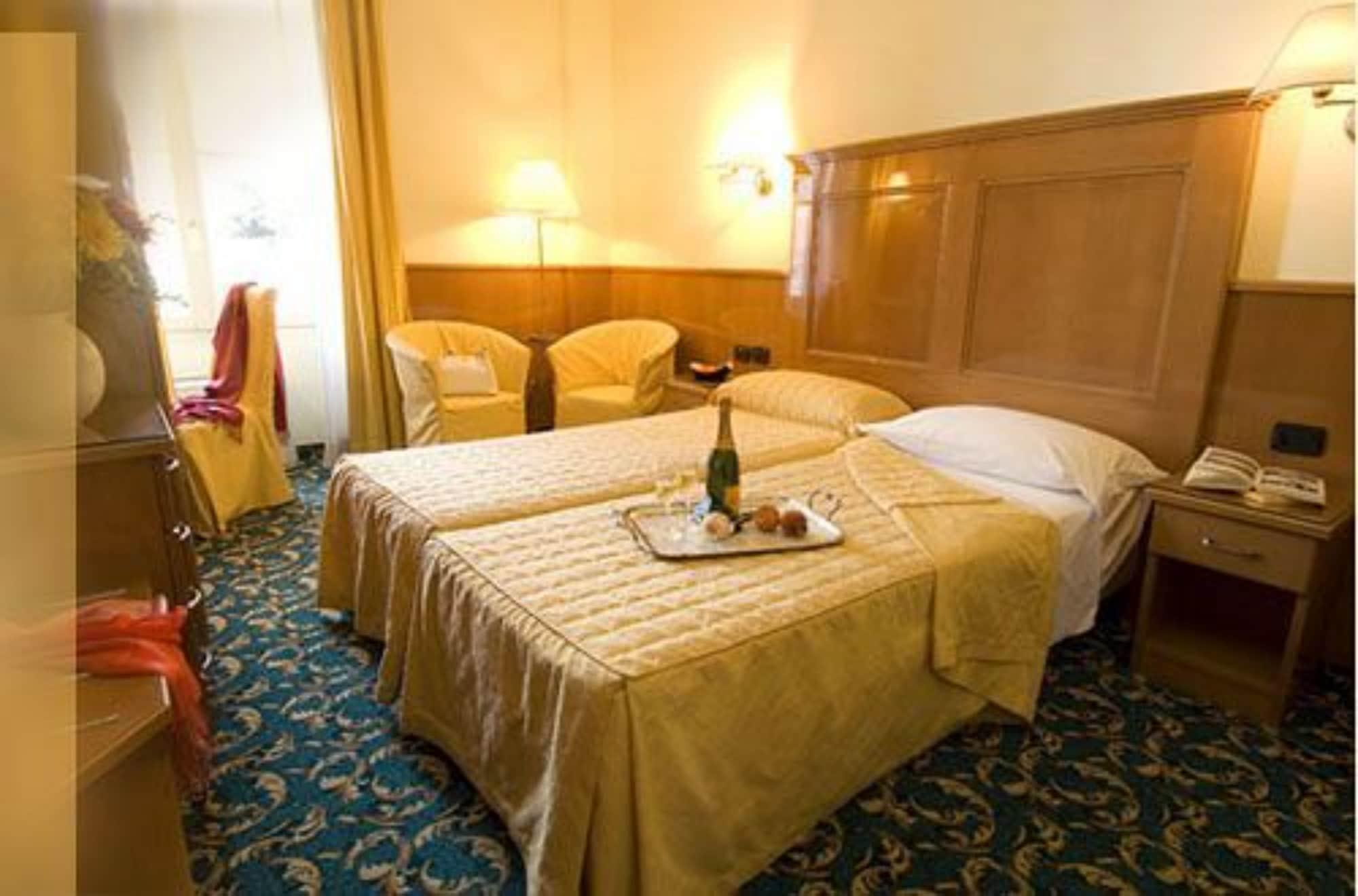 Hotel Cinque Giornate Milano Eksteriør billede