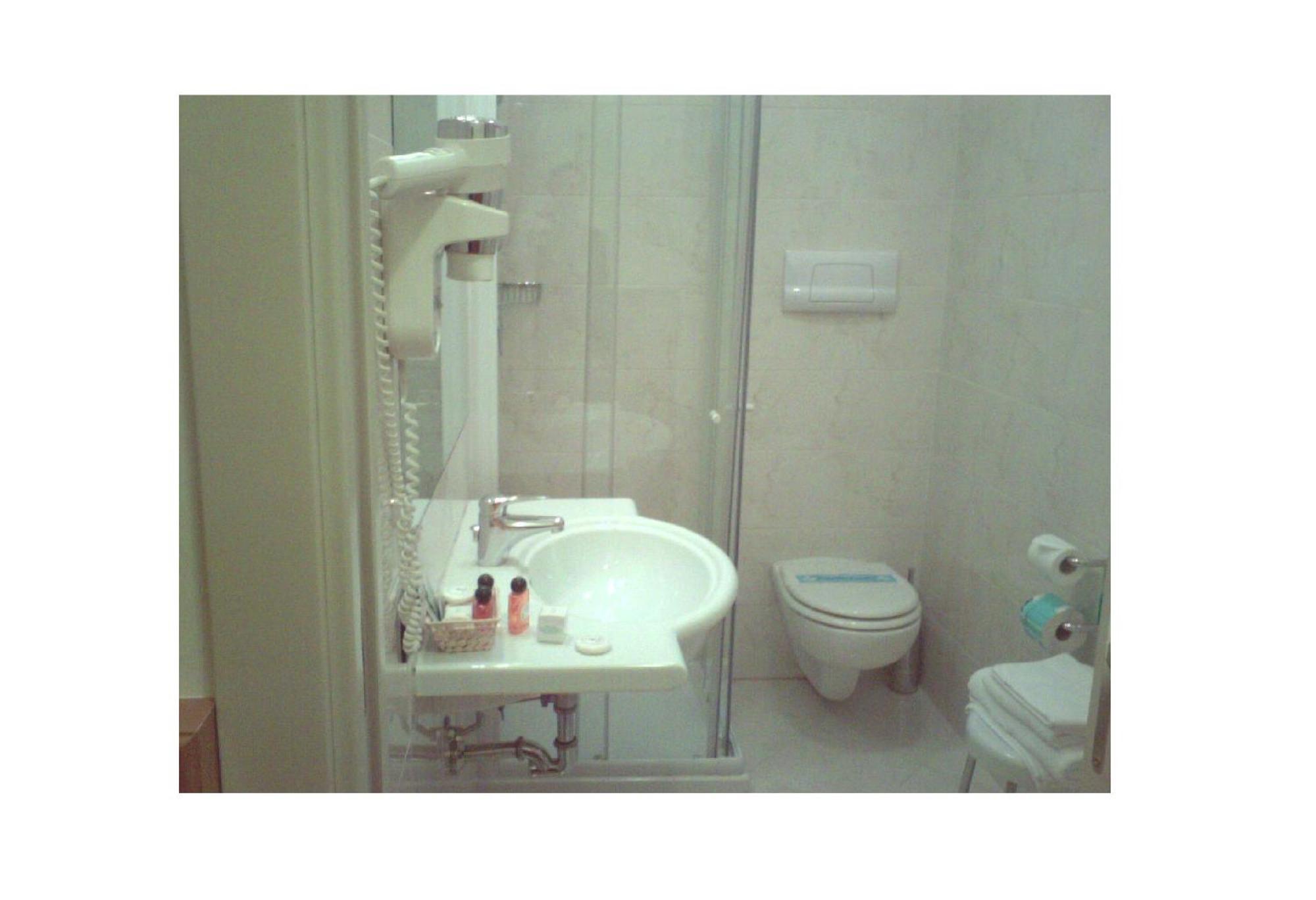 Hotel Cinque Giornate Milano Eksteriør billede