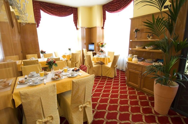 Hotel Cinque Giornate Milano Eksteriør billede